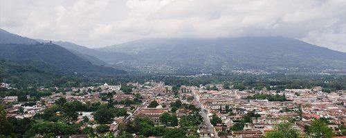 A view of Latin America and the homes and mountains.